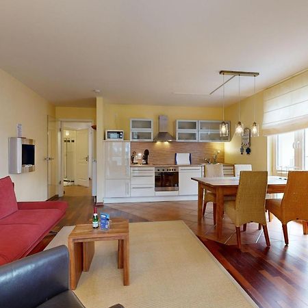 Strandnahe Fewos Mit 2 Schlafzimmern Und Balkon, Residenz Prorer Wiek, بينز المظهر الخارجي الصورة
