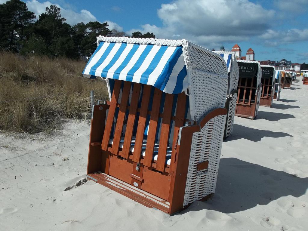 Strandnahe Fewos Mit 2 Schlafzimmern Und Balkon, Residenz Prorer Wiek, بينز المظهر الخارجي الصورة